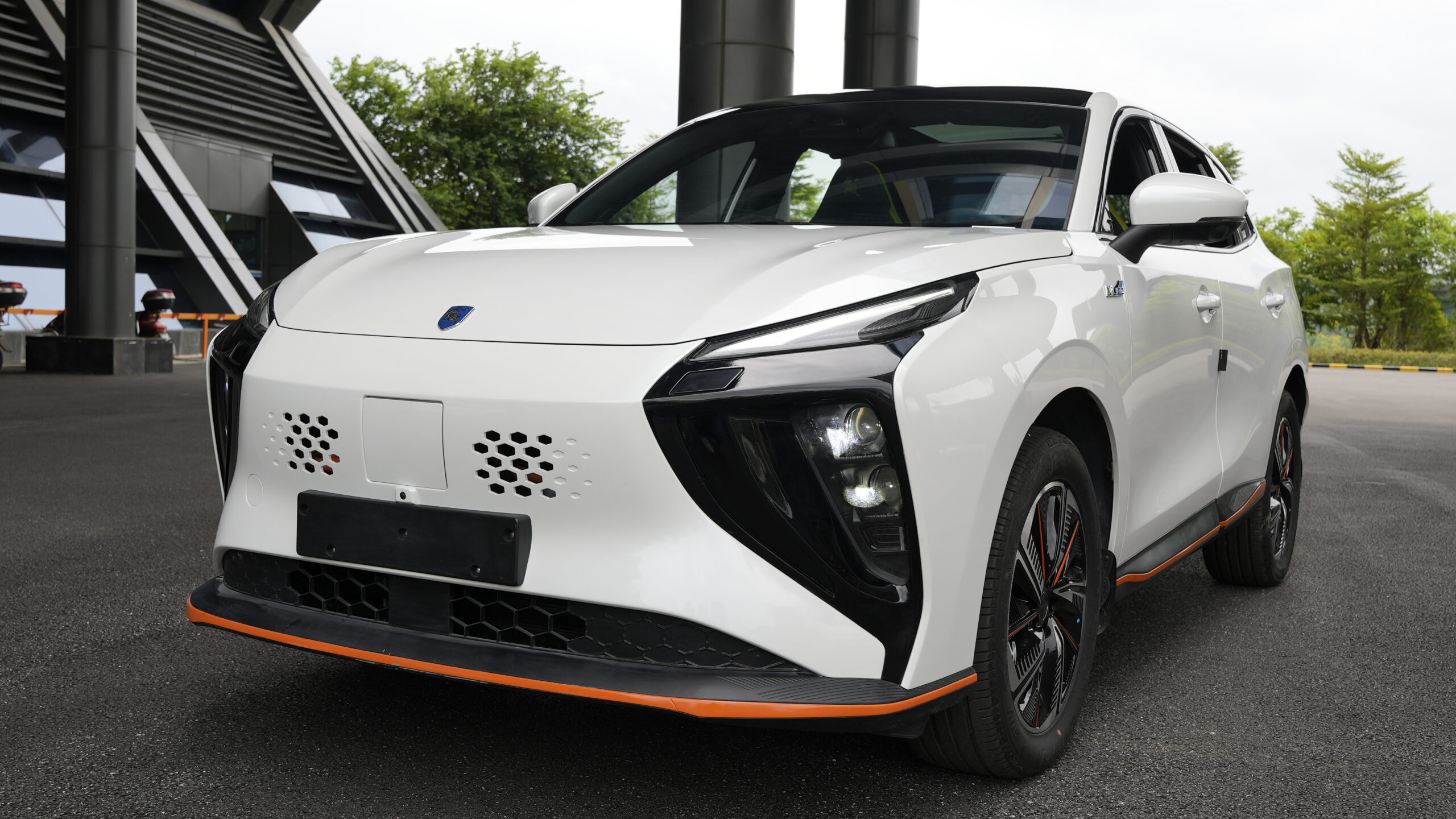 Forthing Friday EV exterior front